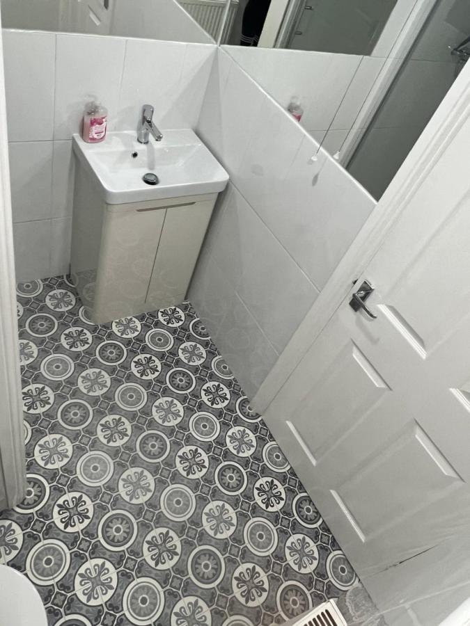 Flat In Leamington Spa Town Centre Apartment Exterior photo