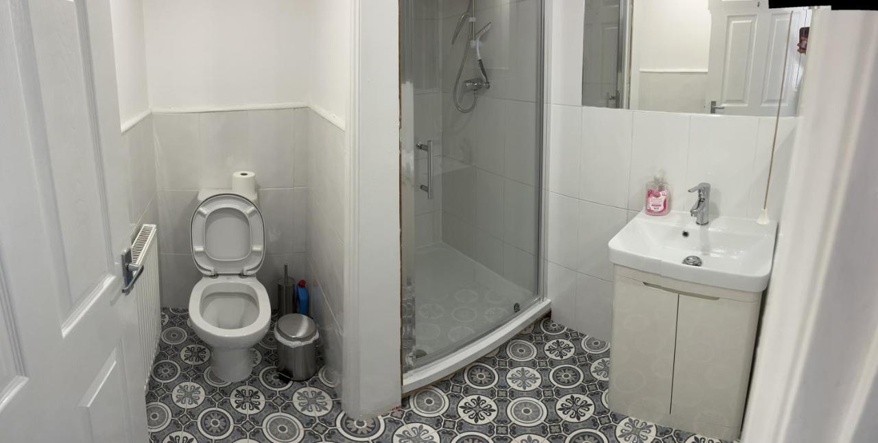 Flat In Leamington Spa Town Centre Apartment Exterior photo